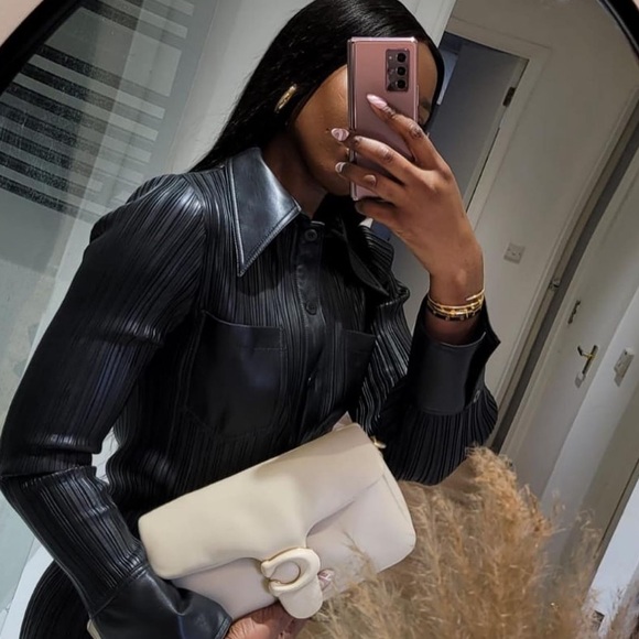 BEAUTIFUL COACH LEATHER PILLOW TABBY 26 IN CREAM. - Picture 2 of 6